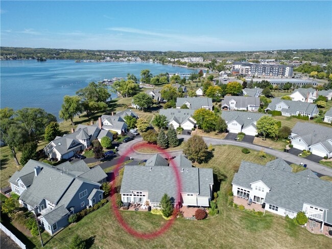 Foto del edificio - 245 Roseland Ln