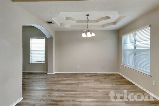 Foto del edificio - 8210 Grissom Cir