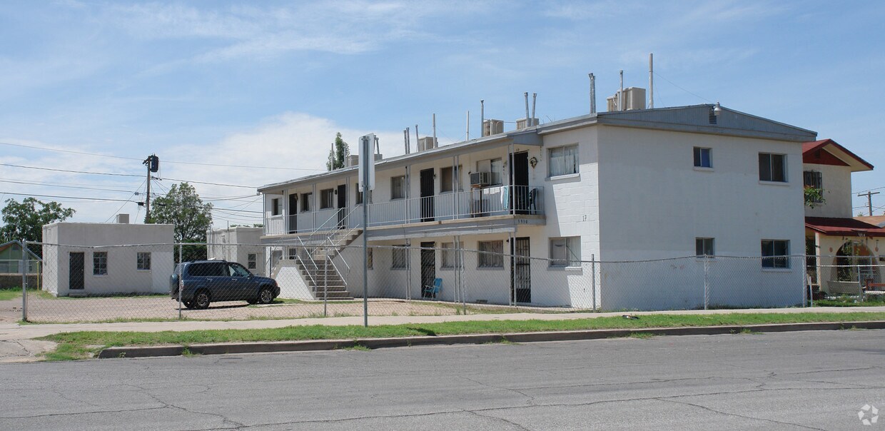 Foto principal - 3930 Hueco Ave