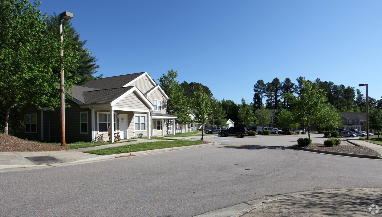 Primary Photo - 200 Mcdowell Dr