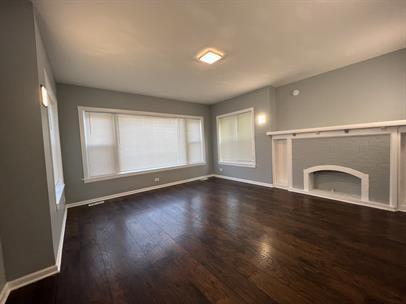 Foto del edificio - 2525 E 72nd Pl