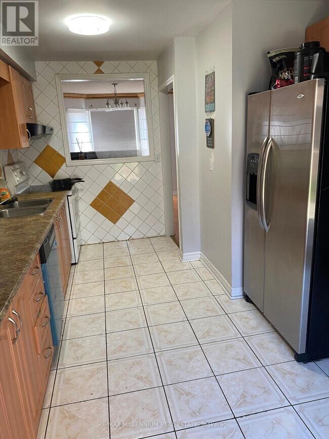 Building Photo - 74 Shady Pine Cir