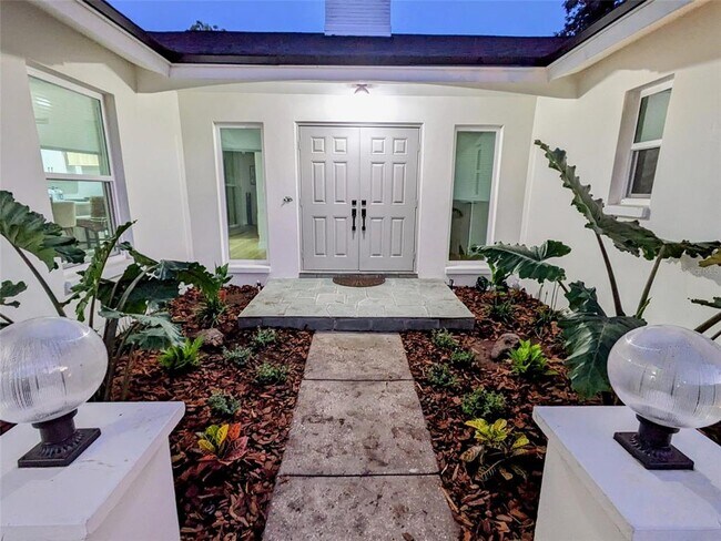 Foto del edificio - 1455 Fairway Dr