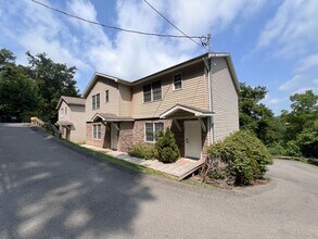 Building Photo - 1443 Willey St