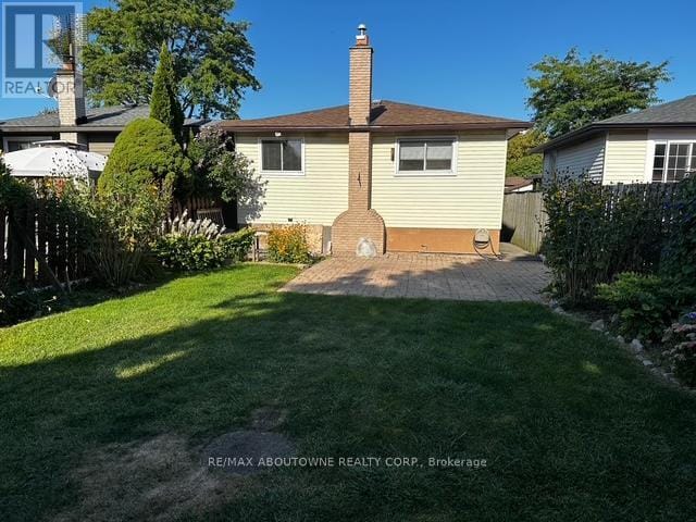 Building Photo - 597 Upper Paradise Rd