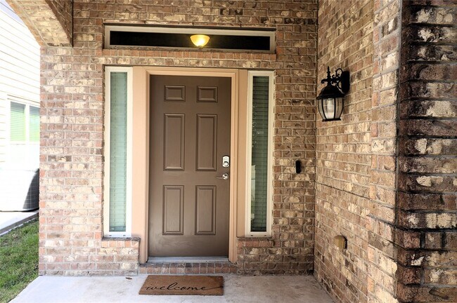 Foto del edificio - 9027 Fuqua Ridge Ln