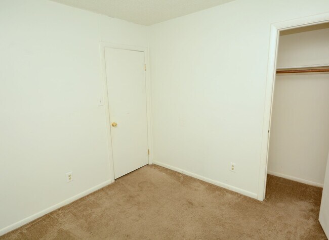 Building Photo - 1715 Delaney St