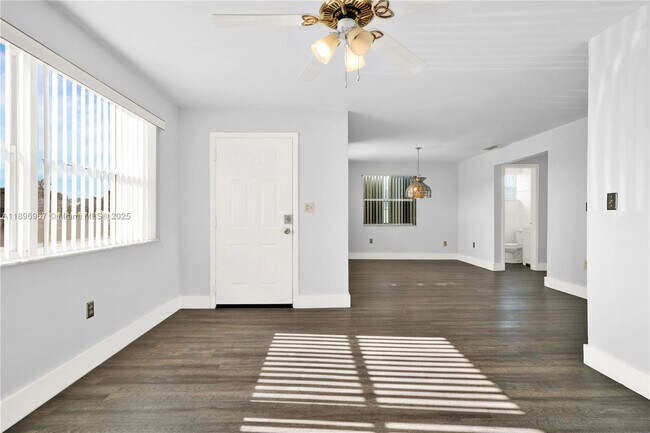 Foto del edificio - 20537 SW 92nd Ct