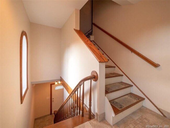 Building Photo - 467 Quinnipiac Ave