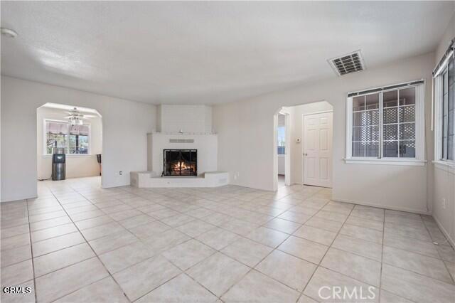 Building Photo - 45027 Division St