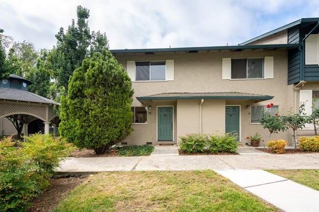 Photo - 7130 Rainbow Dr Townhome
