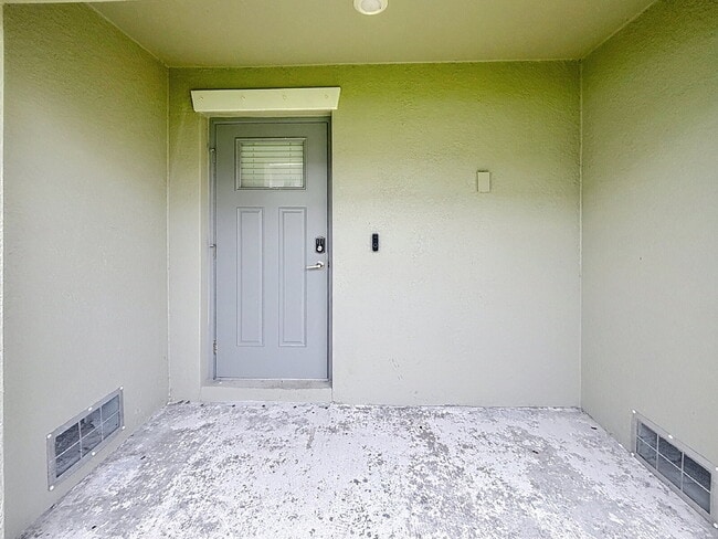 Building Photo - 822 Tennyson Mill Cir