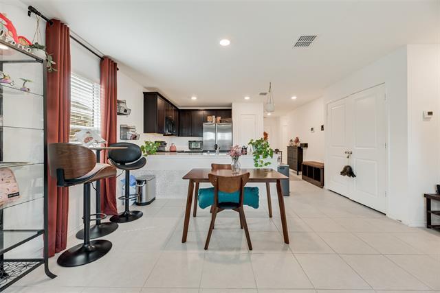 Foto del edificio - 5613 Rockrose Ln