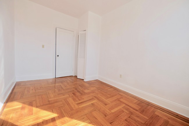 Building Photo - 5021 Avenue D