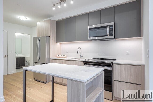 Building Photo - 15 Maryport Ave