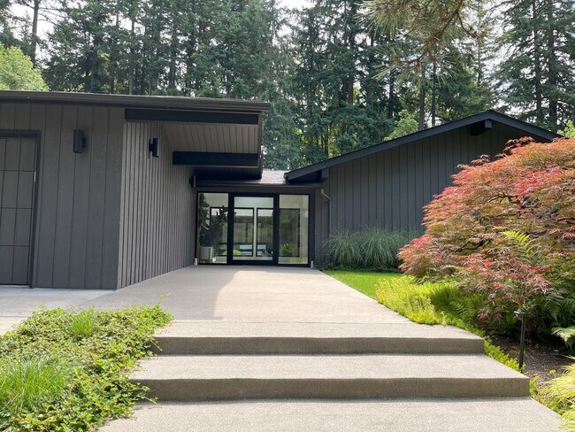 Building Photo - Sleek, Stylish & Surrounded by Green – The...