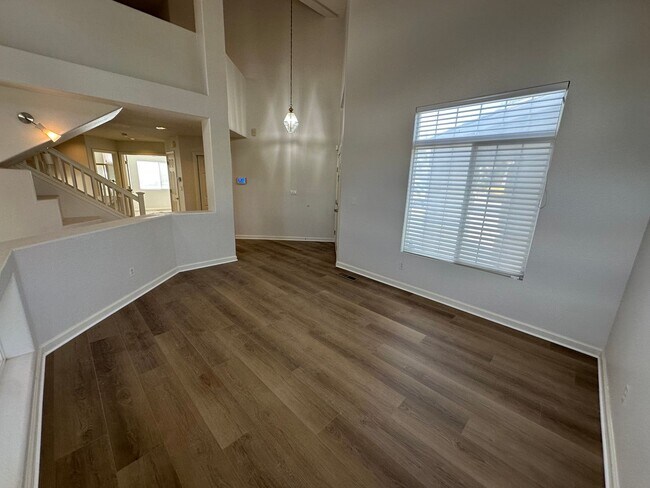 Foto del edificio - Gorgeous Shadow Lakes Home / Best Property Management