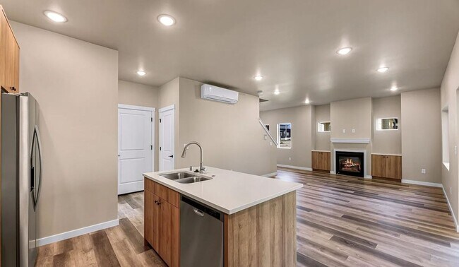 Foto del edificio - Welcome to the Ridge! 3 Bedroom Home for R...