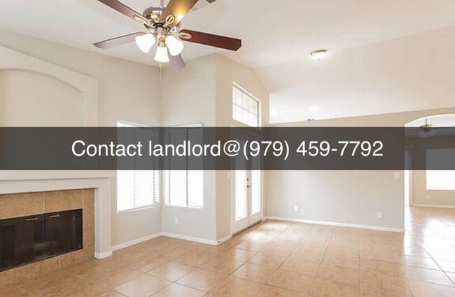 Building Photo - 4616 Split Rock Dr