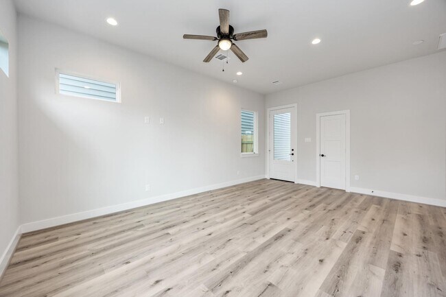 Foto del edificio - 318 Charlock St