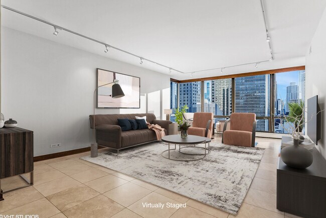 Foto del edificio - 100 E Bellevue Pl