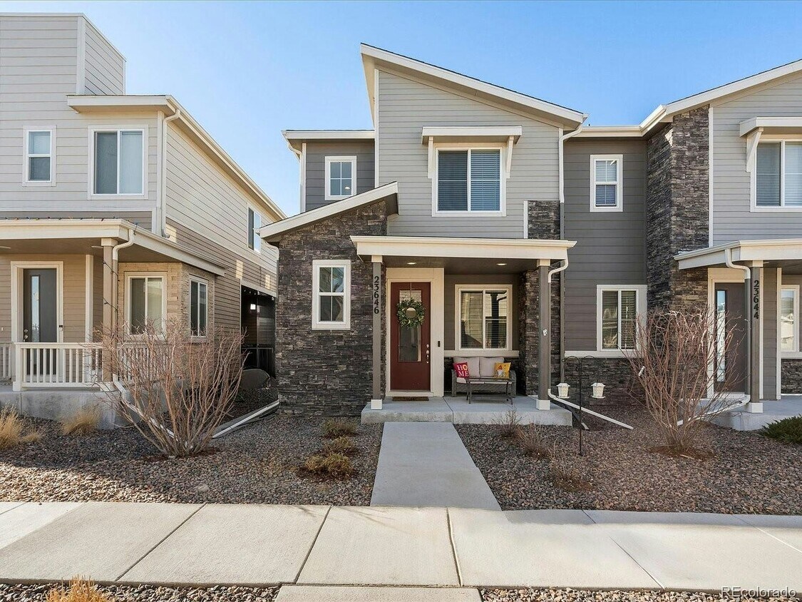 Foto principal - 23646 E 5th Pl