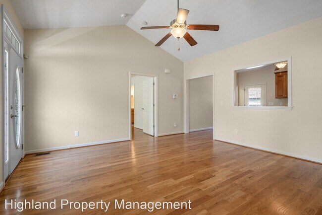 Foto del edificio - 3 br, 2 bath House - 721 Watson Ave