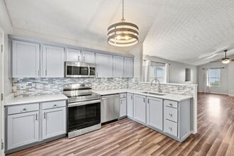 Building Photo - 1522 Sargas St