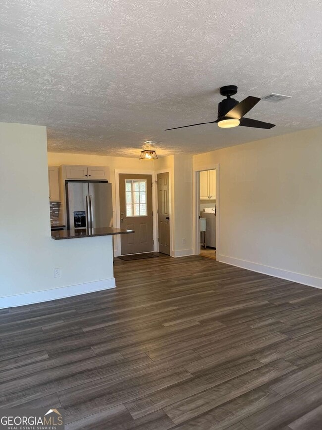 Foto del edificio - 1135 Casteel Rd