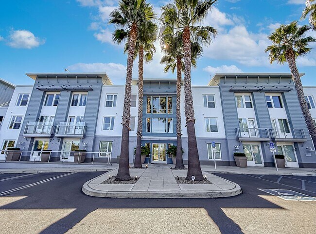 Foto del edificio - 1901 Victoria Ave