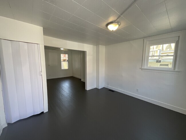 Foto del edificio - 208 Liberty Ct