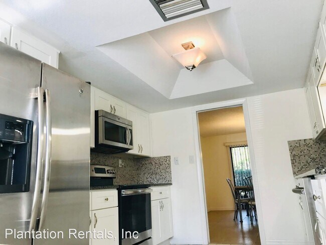 Building Photo - 2 br, 2 bath House - 11543 W Bayshore Dr