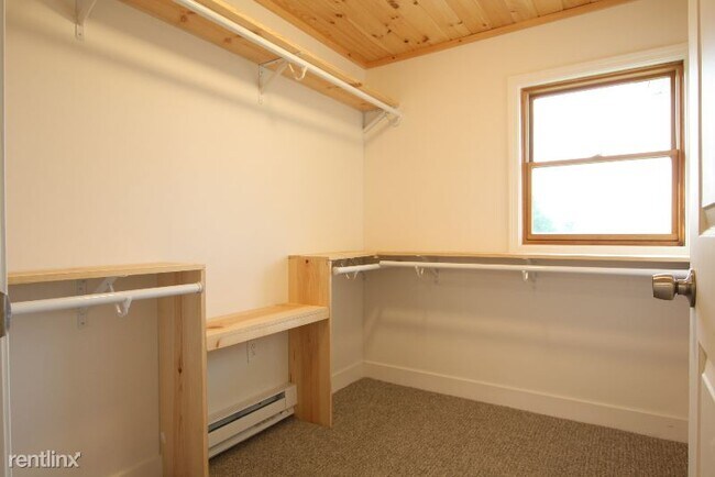 Building Photo - 3 br, 1.5 bath House - 559 Tannehill