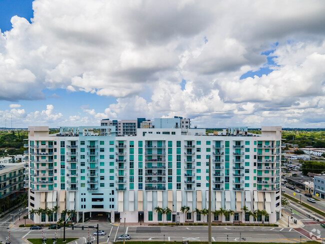 Foto del edificio - Hollywood Station