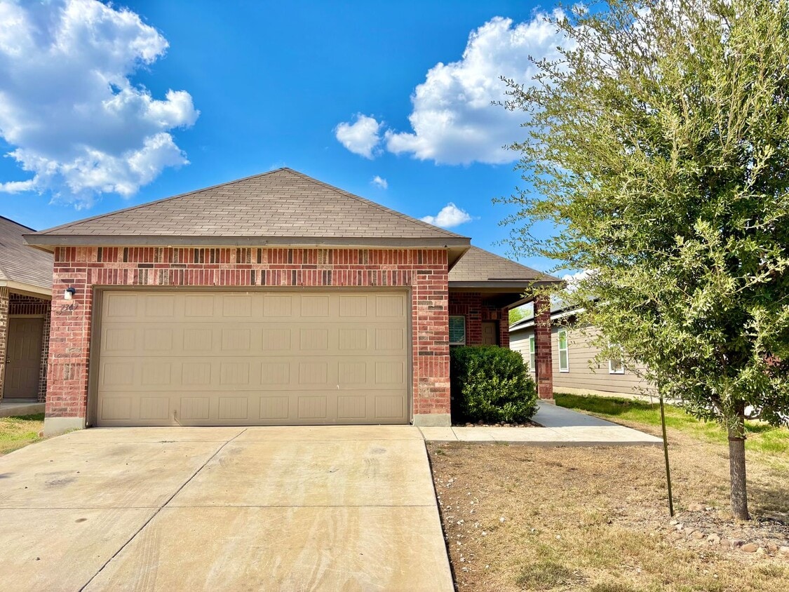 Foto principal - Modern one-story, 4 bedroom rental!