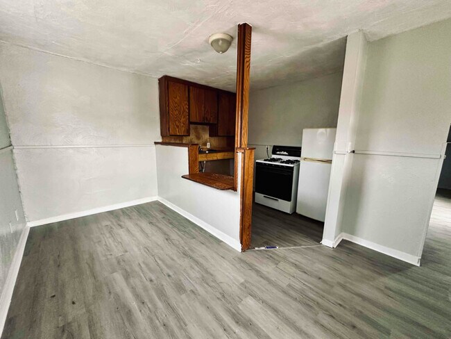 Foto del edificio - 416 NW Euclid Ave