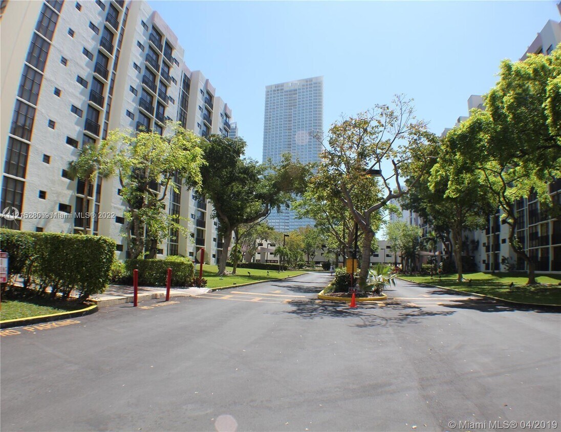 17021 N Bay Rd Unit 706, Sunny Isles Beach, FL 33160 - Condo for Rent ...