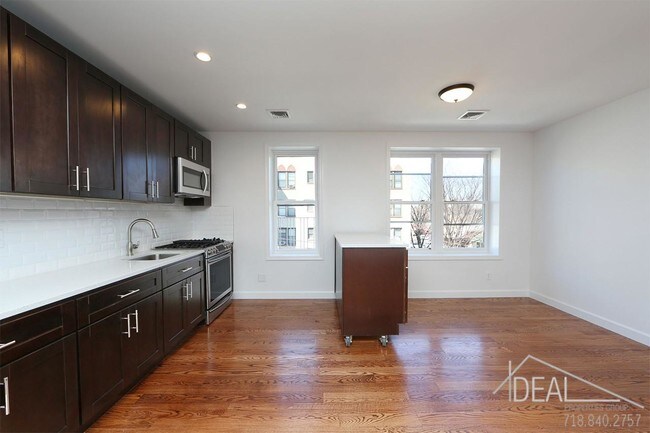 Building Photo - 2401 29th St