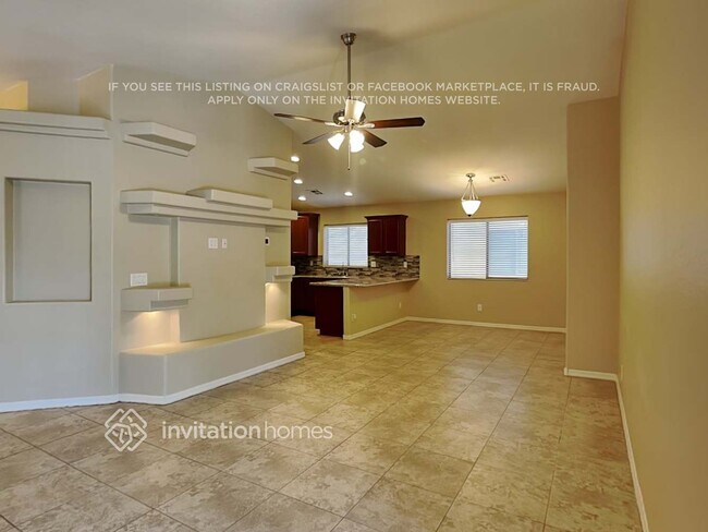 Foto del edificio - 1352 E Kelsi Ave