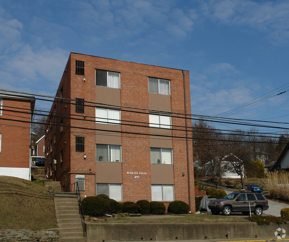 Foto del edificio - WINDSOR HOUSE APTS