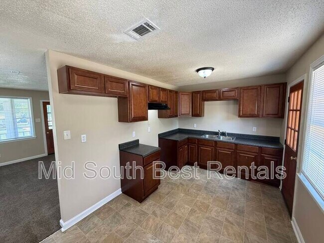 Building Photo - 3520 Yokley Rd