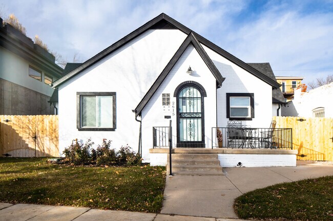 Building Photo - 2615 W Caithness Pl