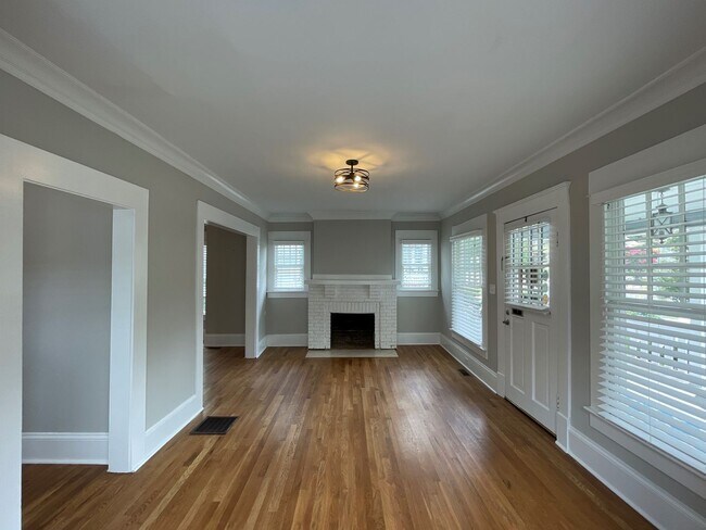 Building Photo - T.R. Lawing Property in the Elizabeth Neig...