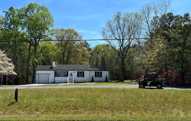 Building Photo - 3760 Reid Rd