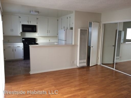 Building Photo - 15286 Sutton St