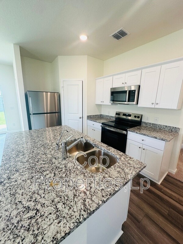 Building Photo - 10136 Peppercorn Pl