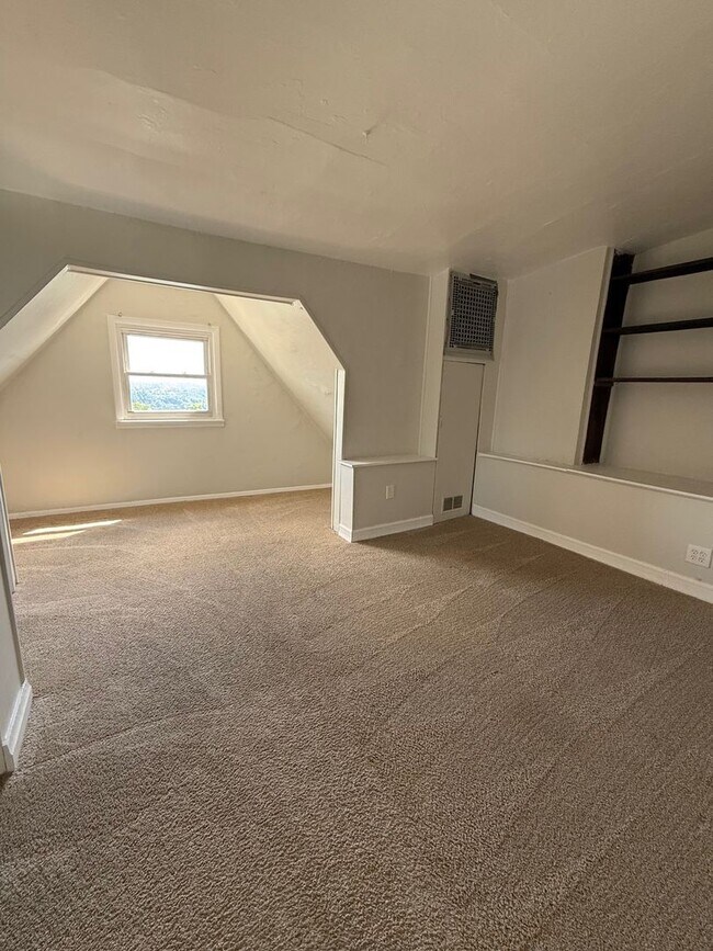 Foto del edificio - 1 Bed 1 Bath in Swissvale