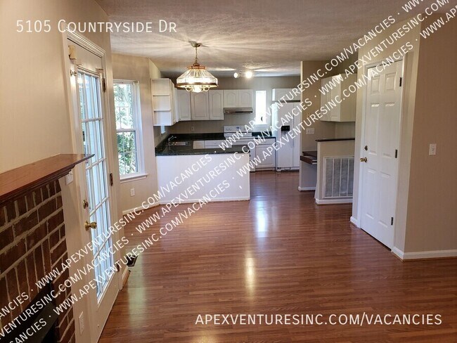 Foto del edificio - 5105 Countryside Dr