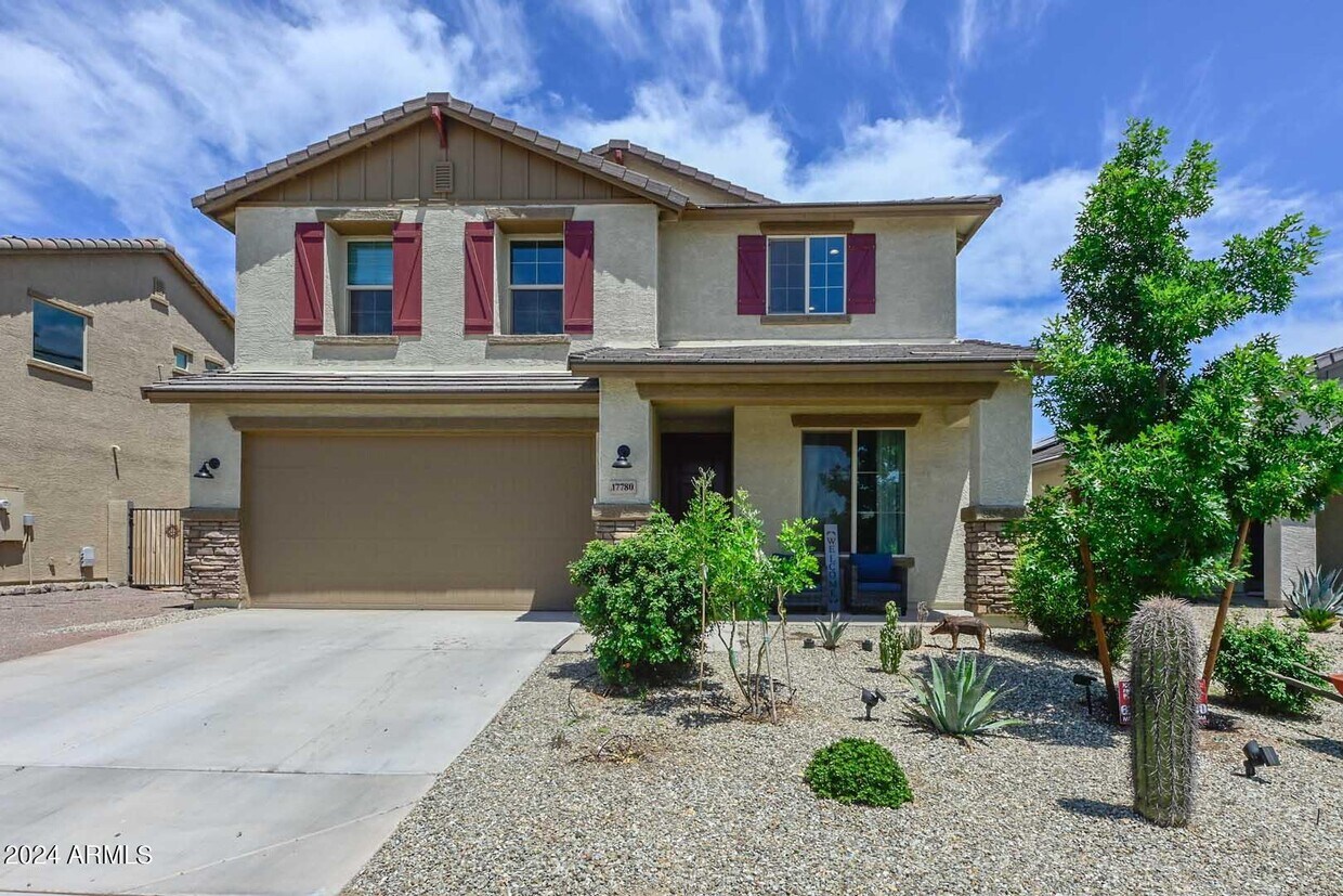 Foto principal - 17780 W Jessie Ln