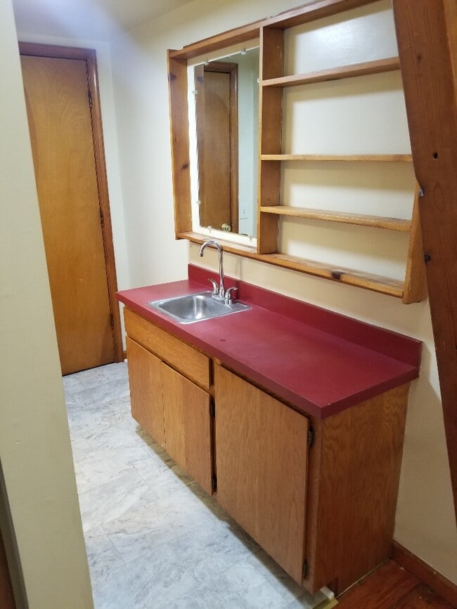 entry to room B - 222 Stribling Ave